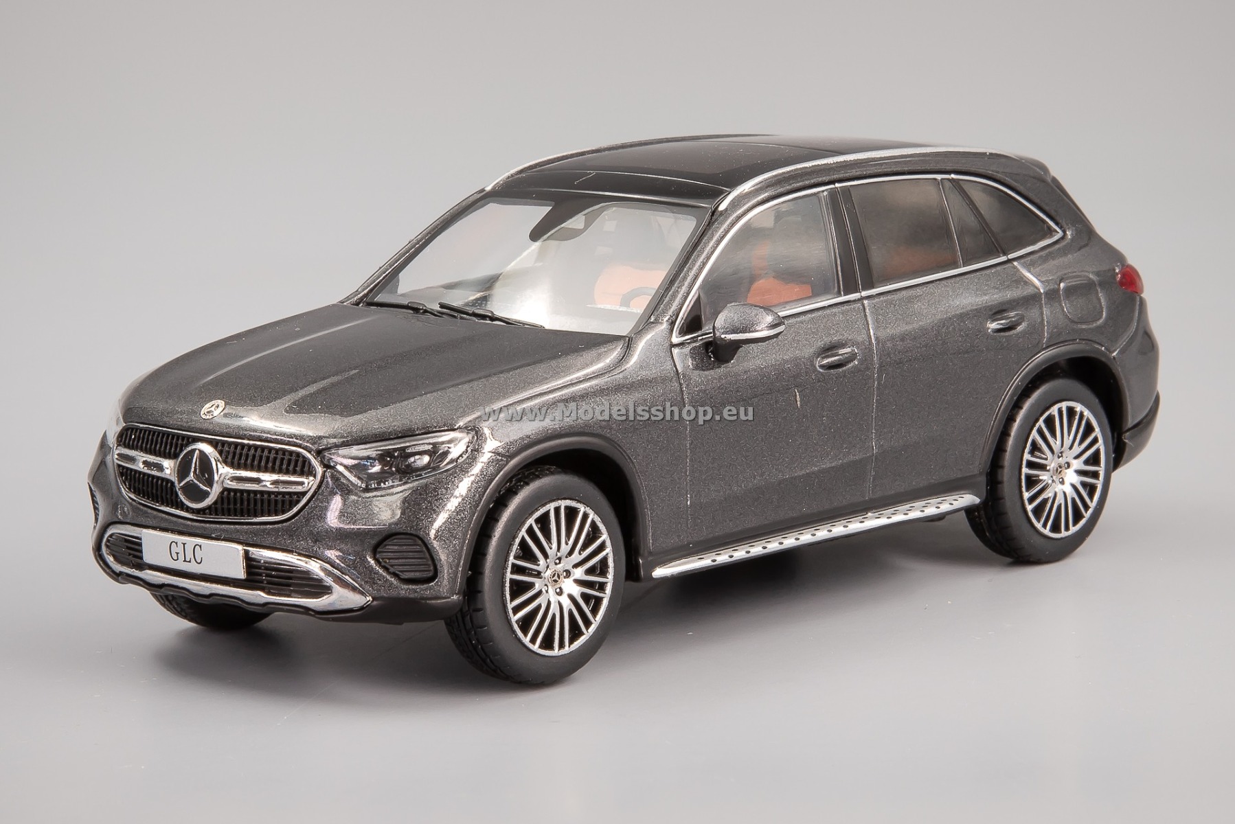 B66960645 Mercedes-Ben GLC (X254), 2022 /grey - metallic/