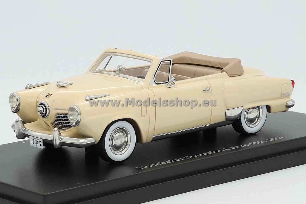 Studebaker Champion Convertible, 1951 /beige/