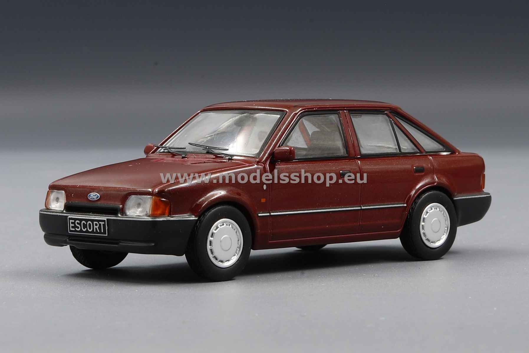 IXO CLC381N Ford Escort MK IV 1988 /dark red - metallic/