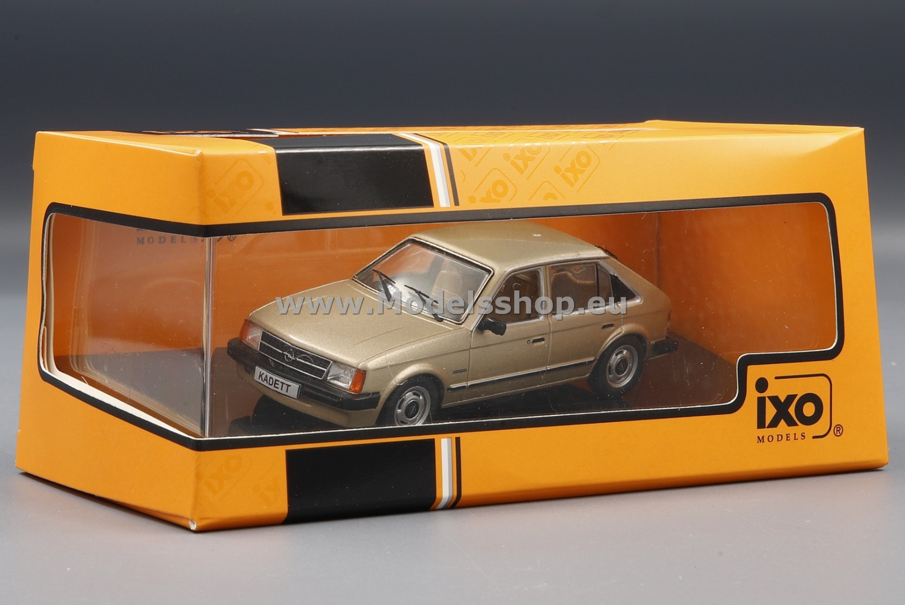 IXO CLC394N Opel Kadett D, 1981 /beige - metallic/