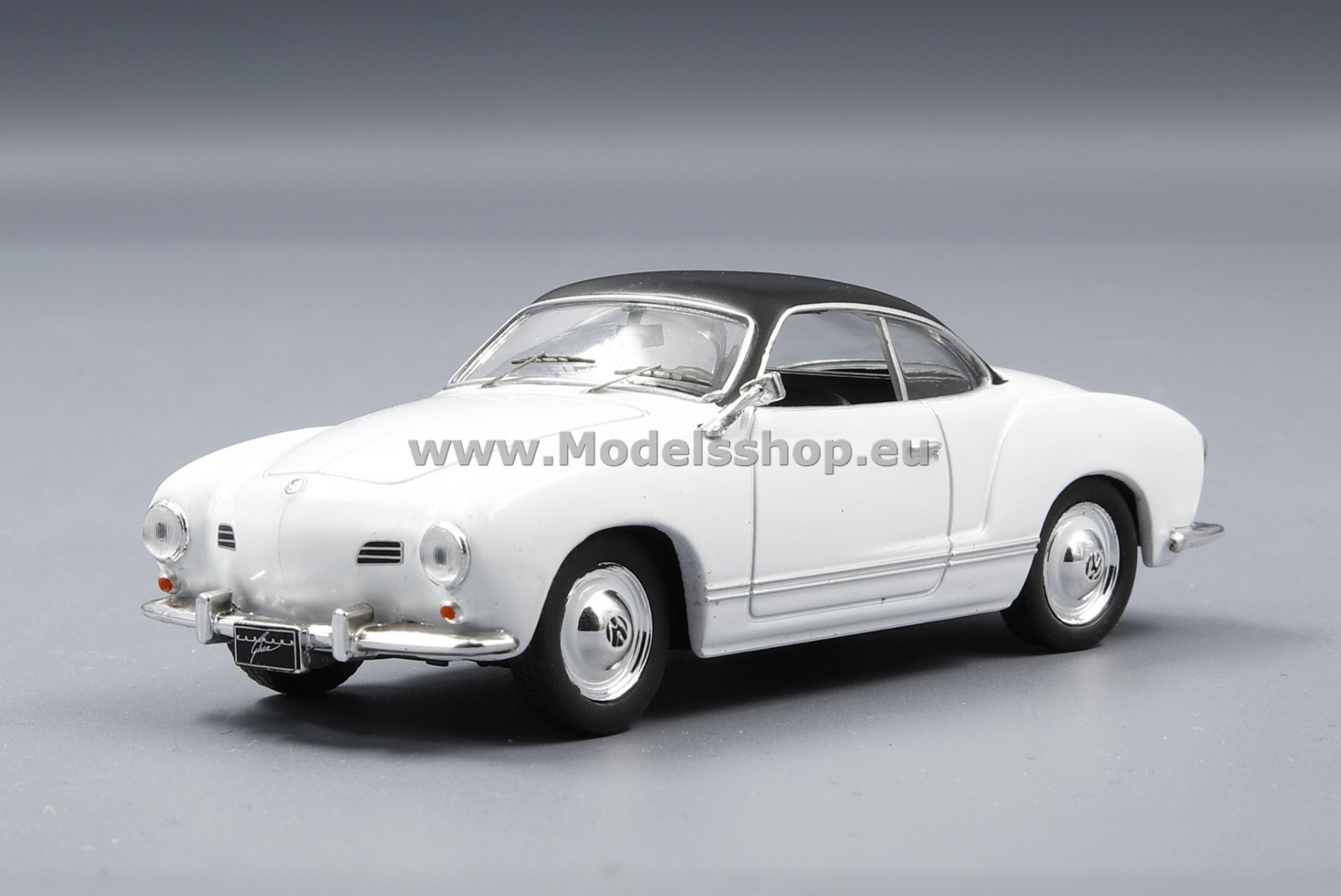 IXO CLC421N Volkswagen Karmann Ghia Coupe, 1958 /white - black/