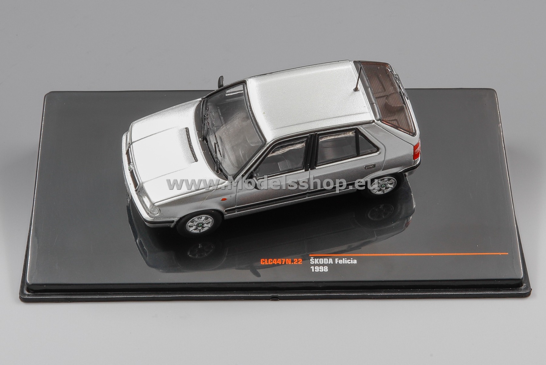 IXO CLC447N.22 Skoda Felicia, 1998 /silver/