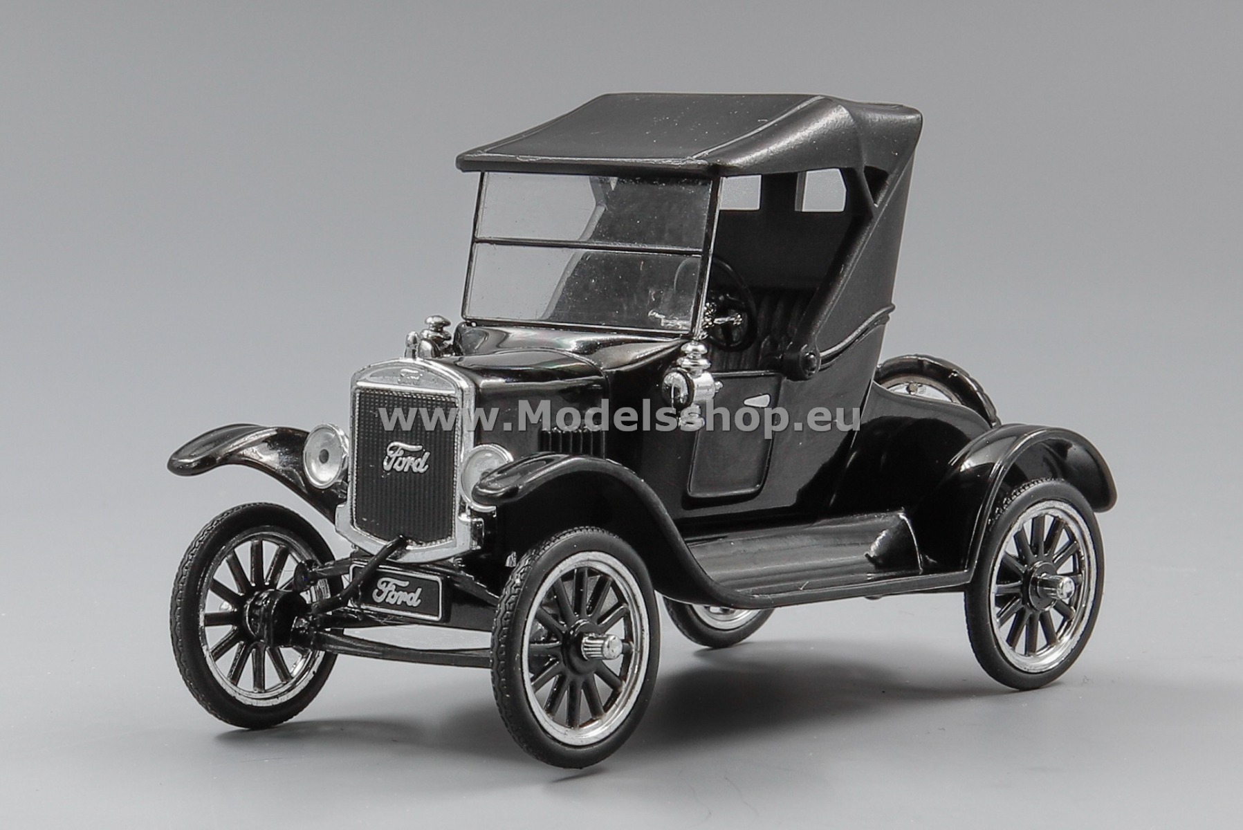 IXOCLC454N.22 Ford T Runabout, 1925 /black/