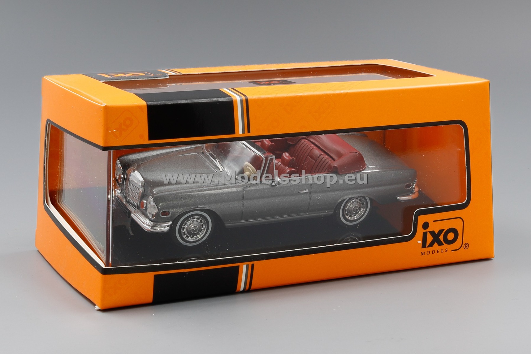 IXO CLC457N.22 Mercedes-Benz 280 SE 3.5 (W111) Convertible