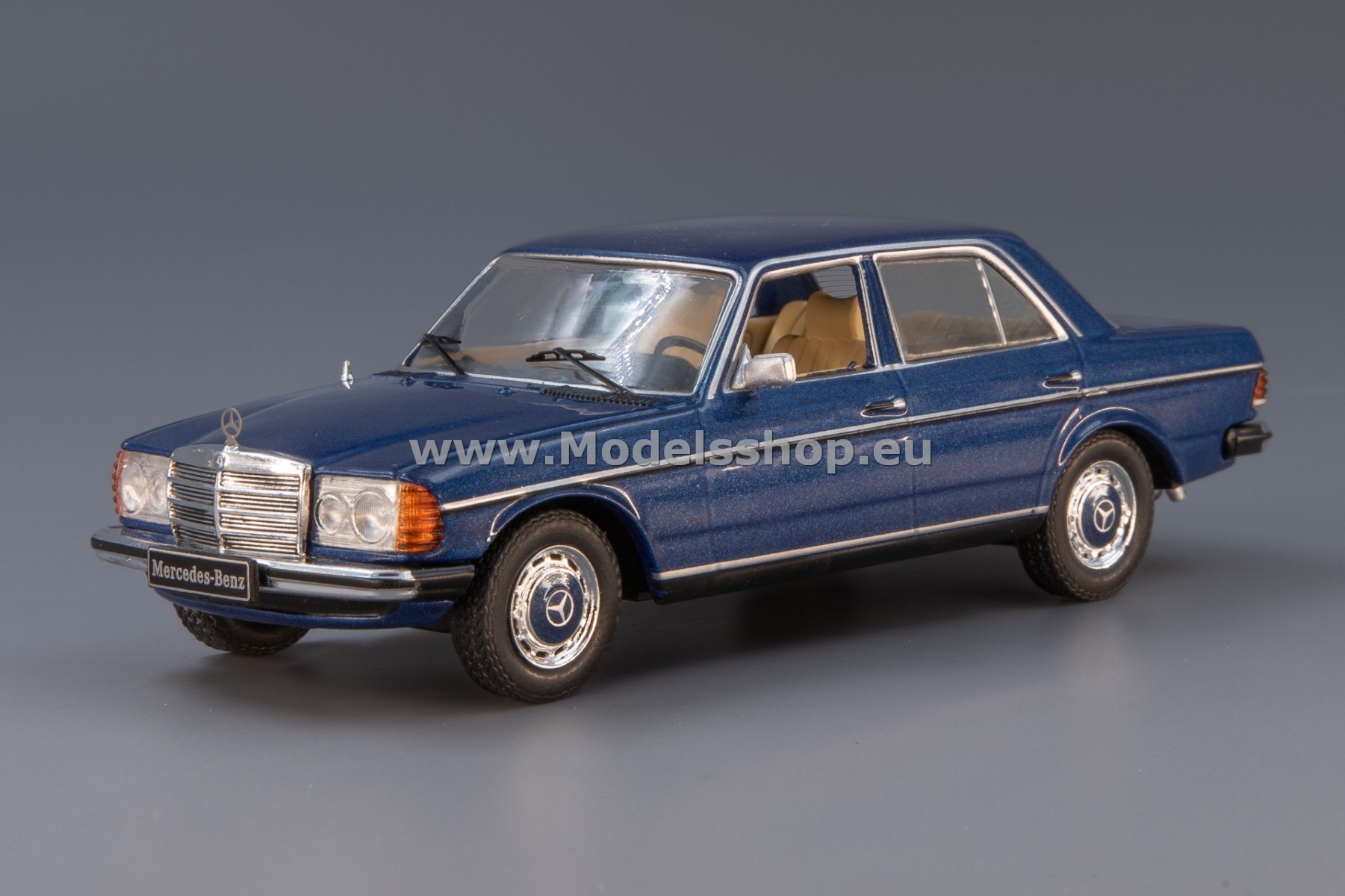 IXO CLC488N.22 Mercedes-Benz 240 D (W123), 1976 /dark blue - metallic/