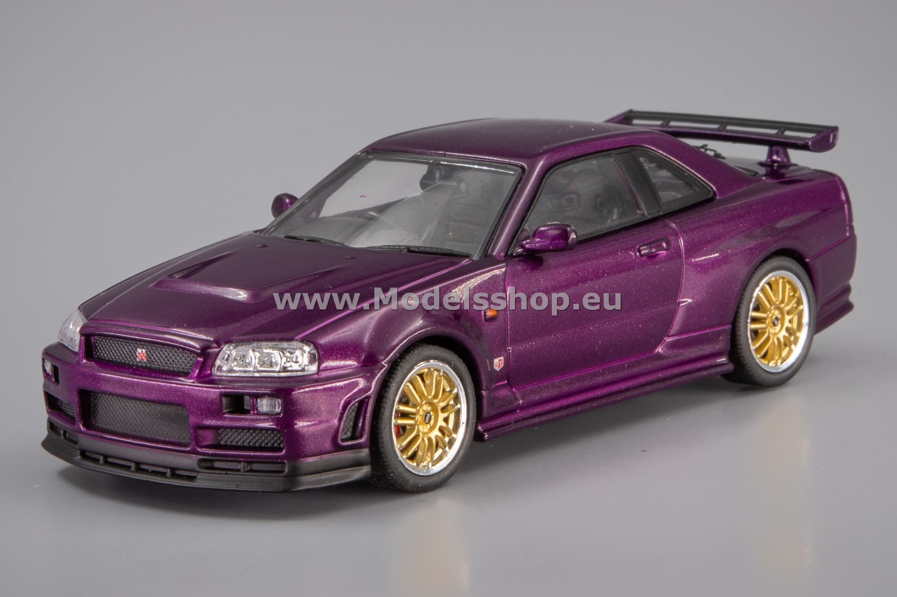 IXO CLC526N.22 Nissan Skyline GT-R (R34) custom, RHD, 2002 /purple - metallic/