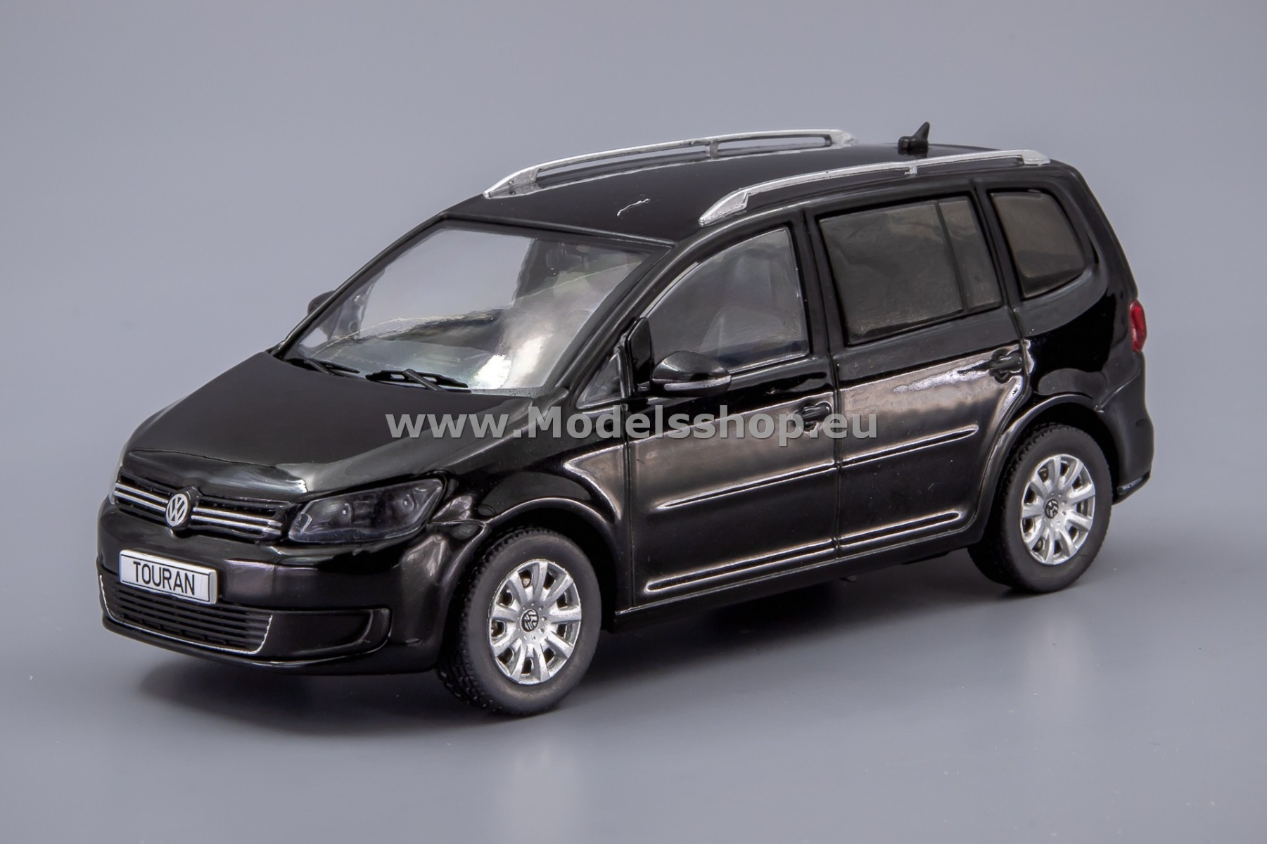 IXOCLC551N.22 Volkswagen / VW Touran, 2010 /black/