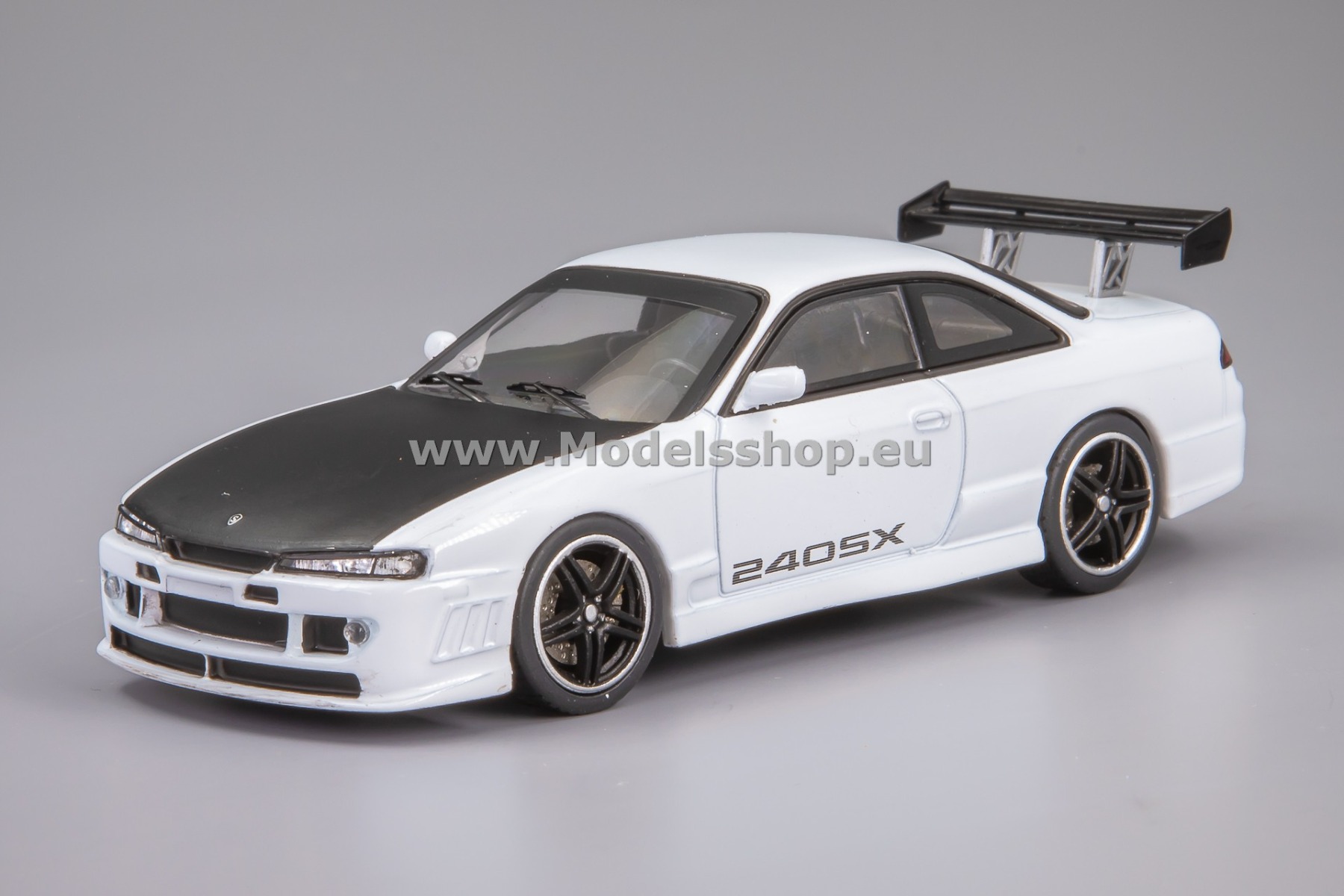 IXOCLC552N.22 Nissan 240 SX, 1997 /white/