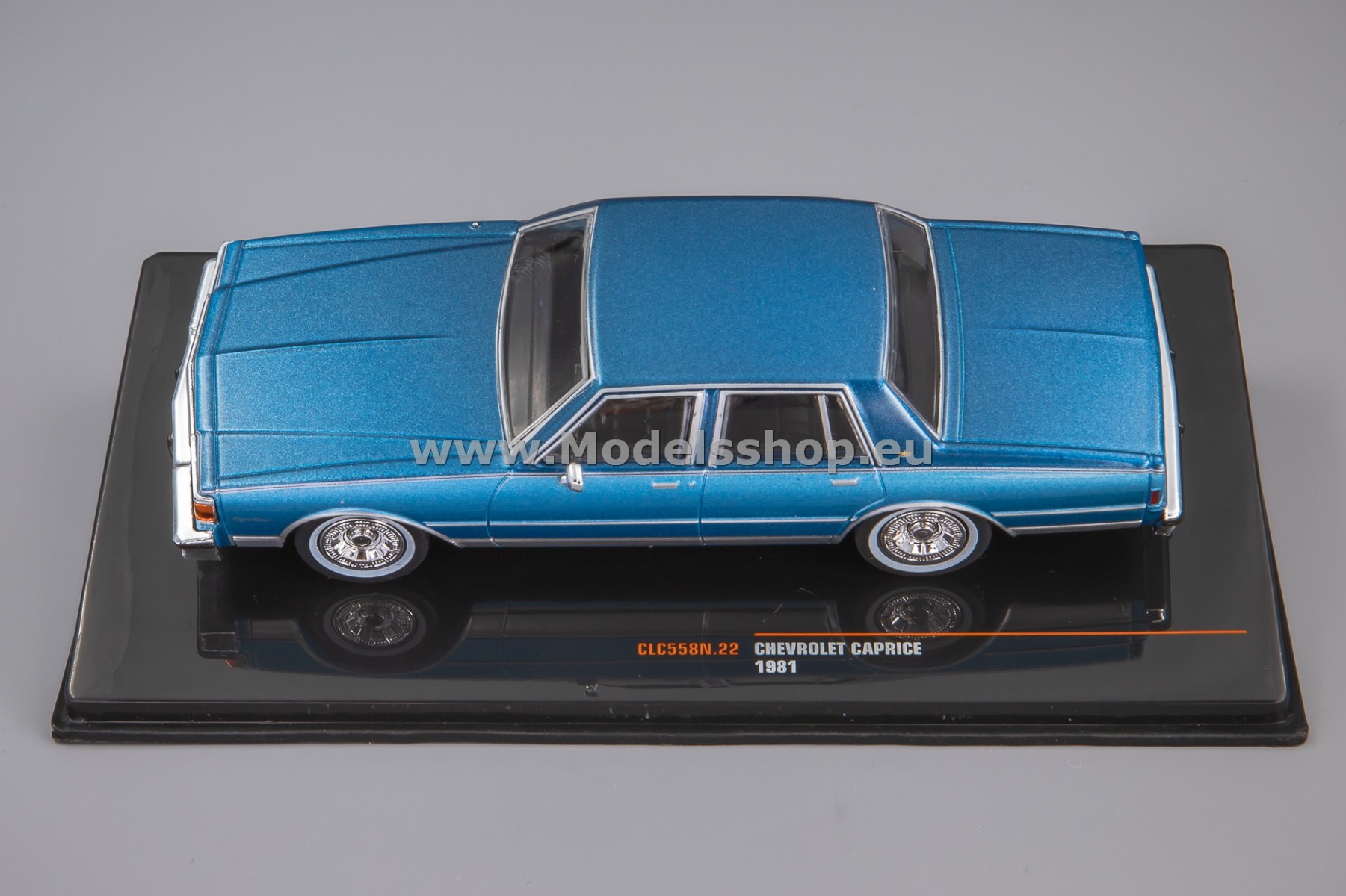 IXOCLC558N.22 Chevrolet Caprice 1981 /light blue/