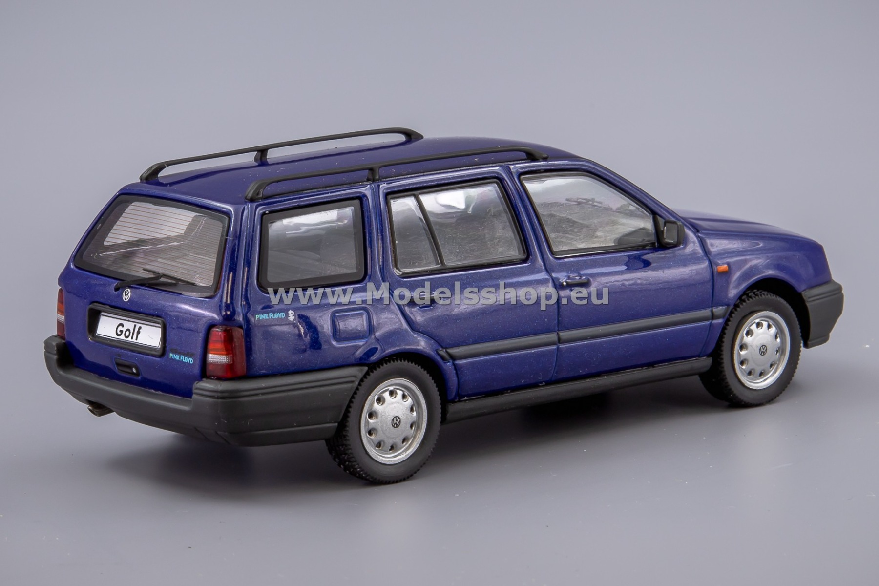 IXOCLC566N.22 Volkswagen / VW Golf III Variant, 1994 /blue/