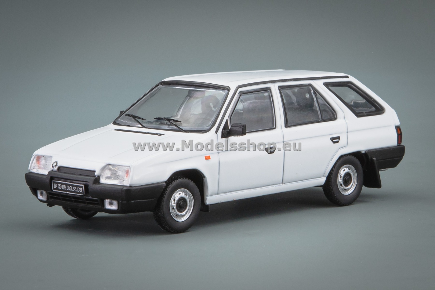 IXOCLC575N.22 Skoda Forman, 1990 /white/