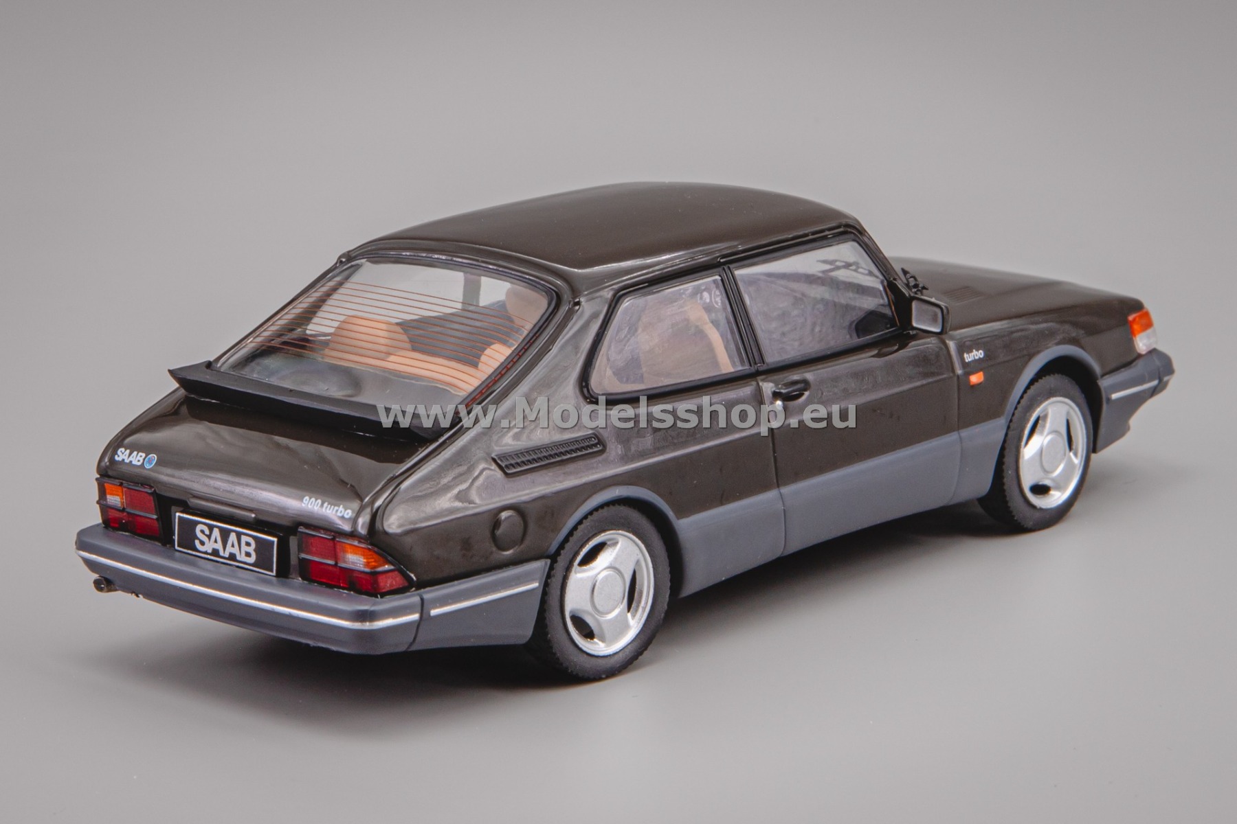 IXOCLC577N.22 Saab 900 Turbo, 1988 /black/