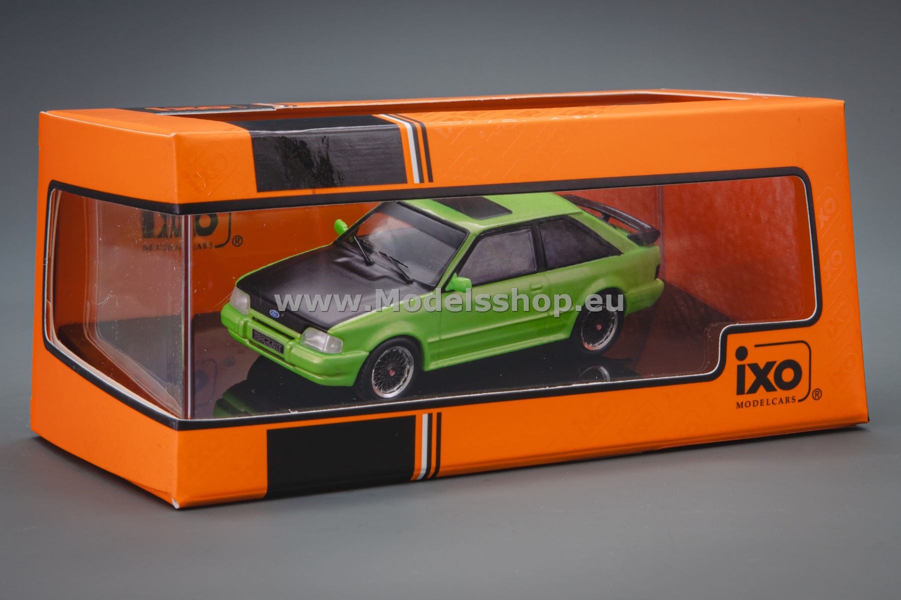 IXOCLC584N.22 Ford Escort MK IV XR3, 1990 /green metallic/