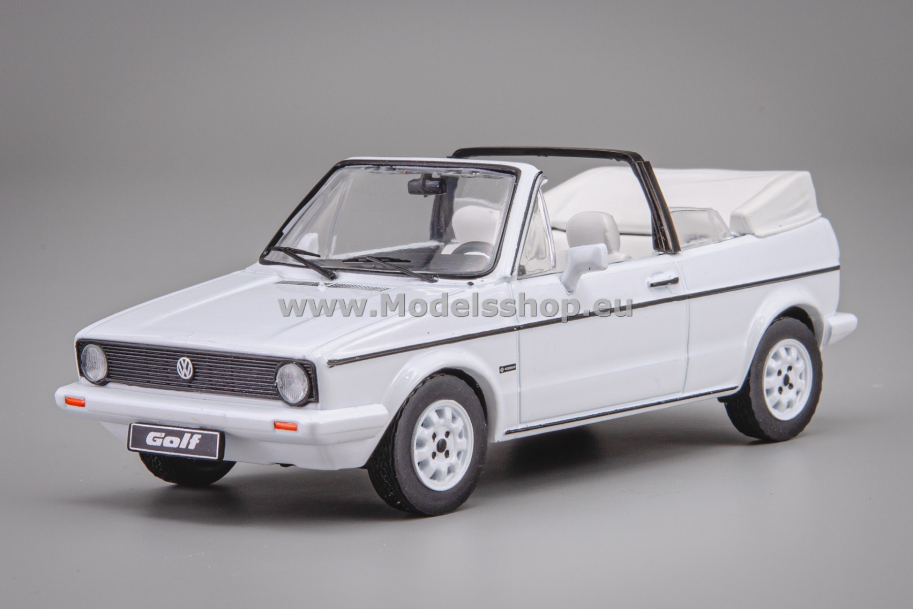 IXOCLC590N.22 VW / Volkswagen Golf MK I cabrio, 1981 /white/