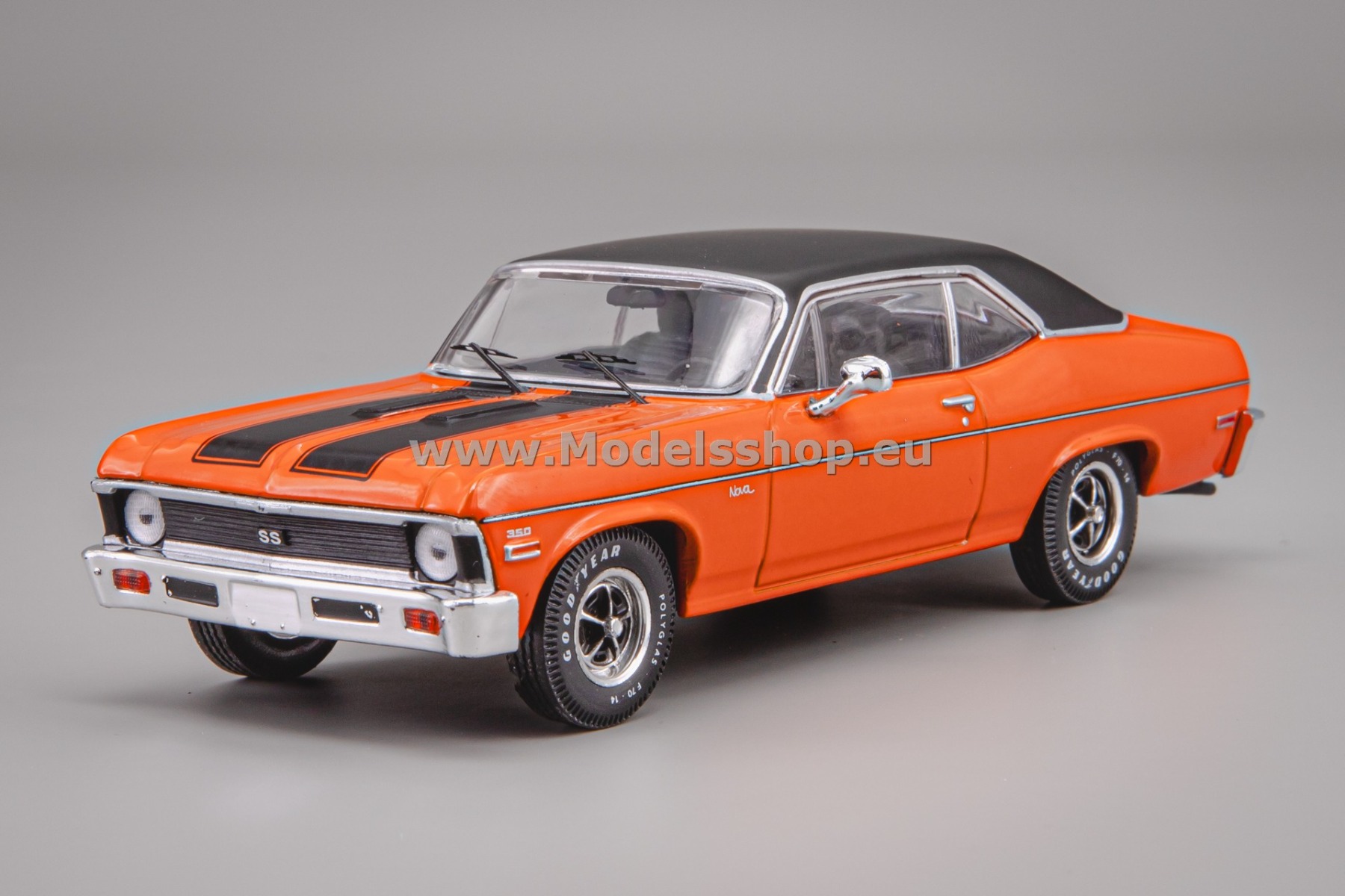 IXOCLC596N.22 Chevrolet Nova SS, 1971 /orange - black/