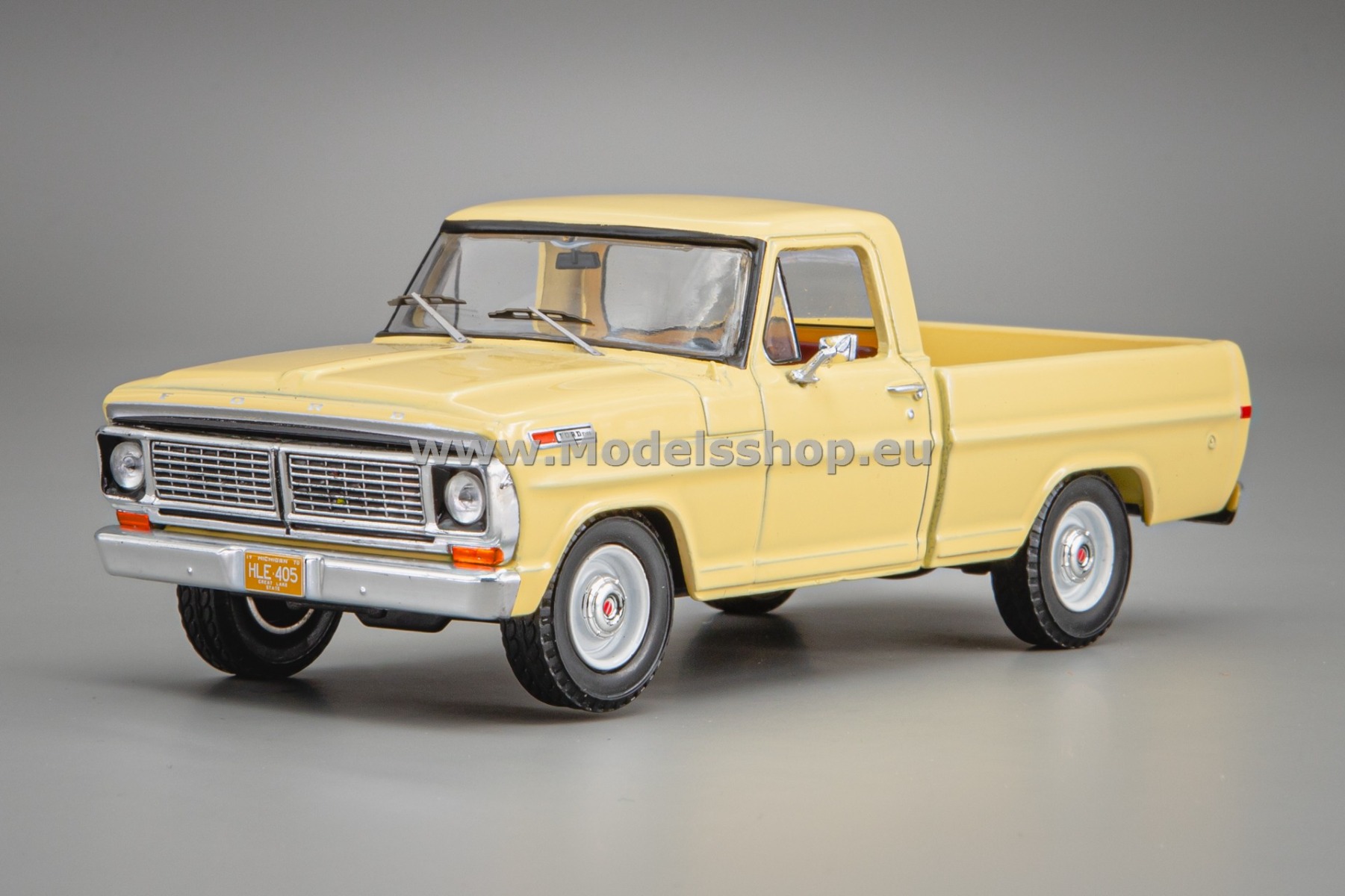 IXOCLC611N.22 Ford F100 pick-up truck, 1978 /light yellow/