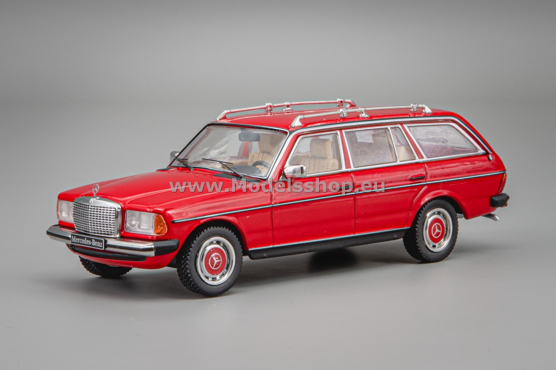 IXOCLC694N.22 Mercedes-Benz 200T (S123), 1982 /red/