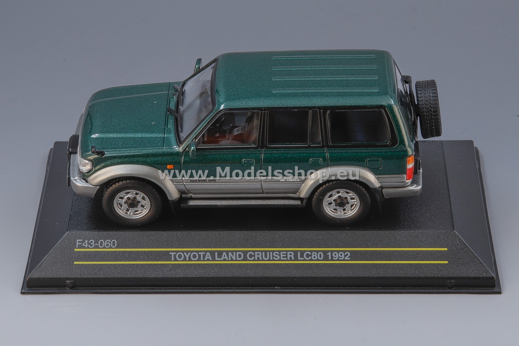 Toyota Land Cruiser LC80, 1992, RHD /dark green metallic