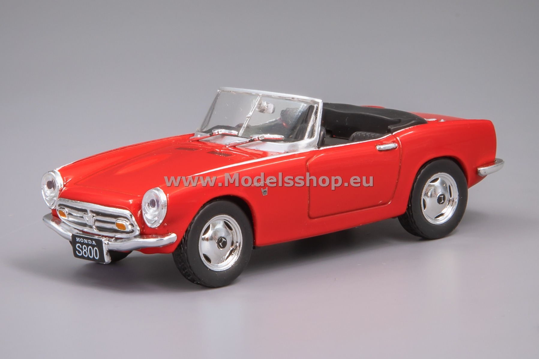 F43-103 Honda S800, 1966, open roof /red/
