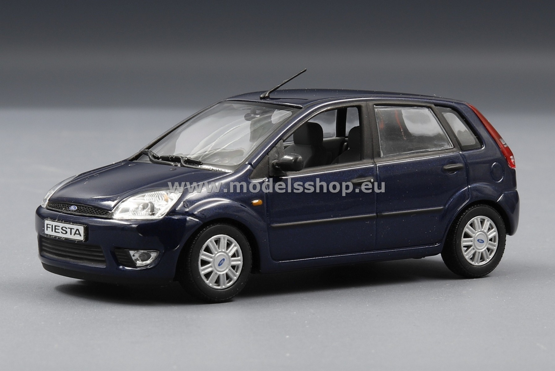 Minichamps FORD2122166 Ford Fiesta 2001 5d HB /dark blue metallic/