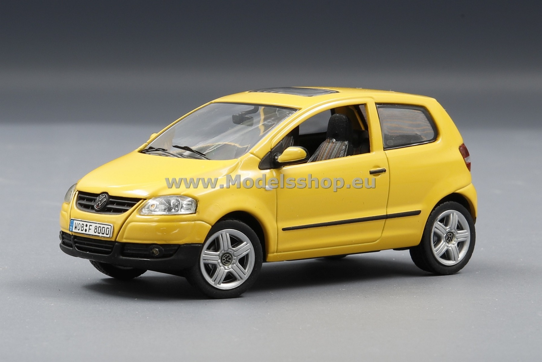 Volkswagen Fox /yellow/