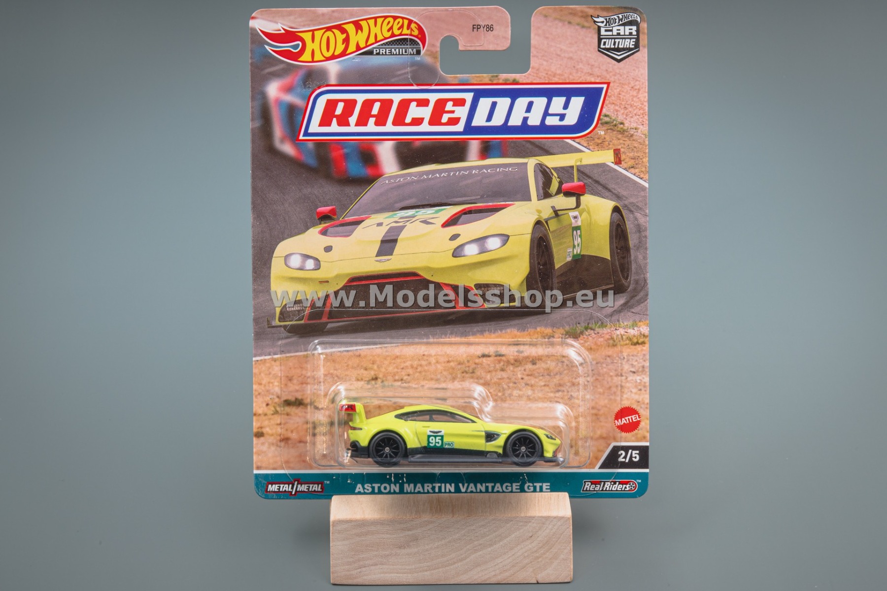 Aston Martin Vantage GTE Race Day Hot Wheels Premium