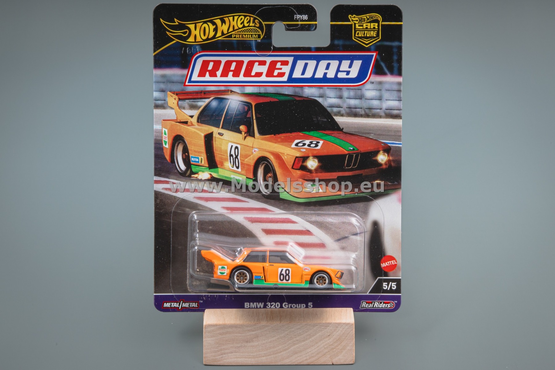 BMW 320 Group 5 Race Day Hot Wheels Premium