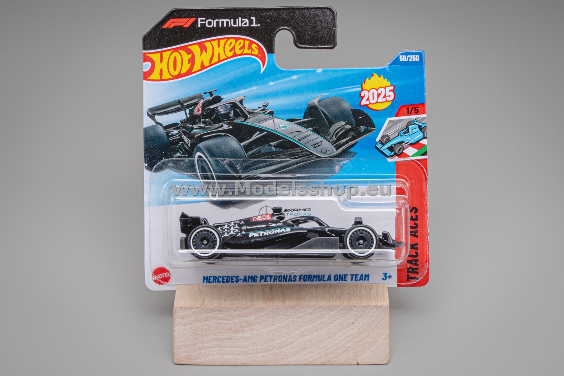 Mercedes-AMG Petronas Formula One Team Hot Wheels 