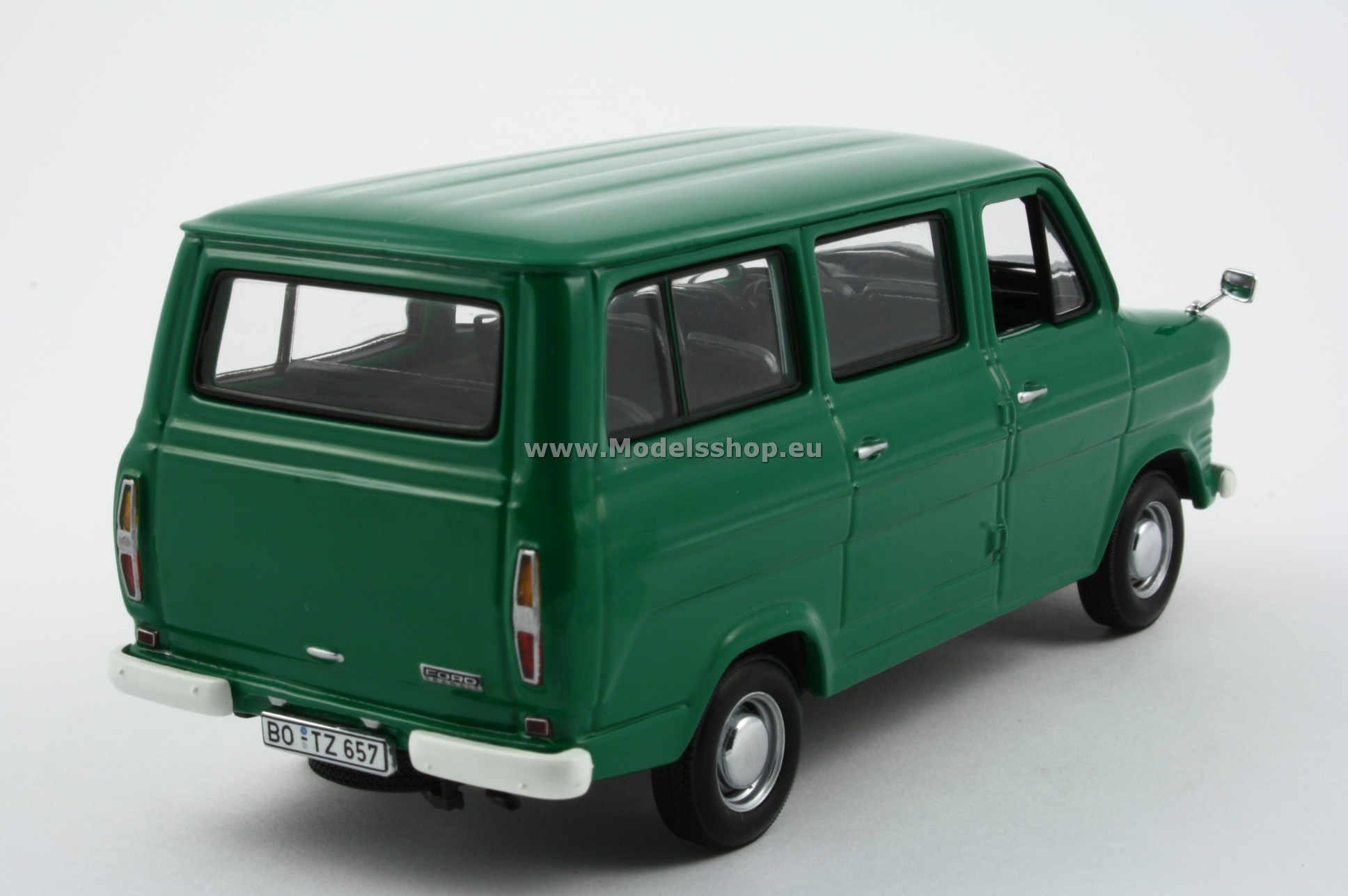 FORD TRANSIT - BUS - 1974 - GREEN