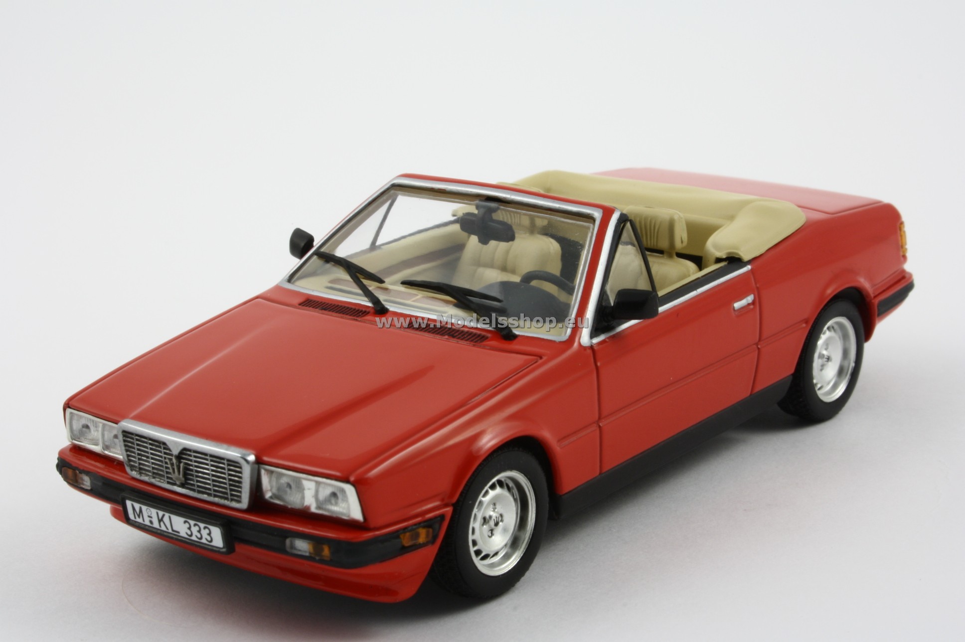 Minichamps 400123530 MASERATI BITURBO SPYDER - 1986 - RED