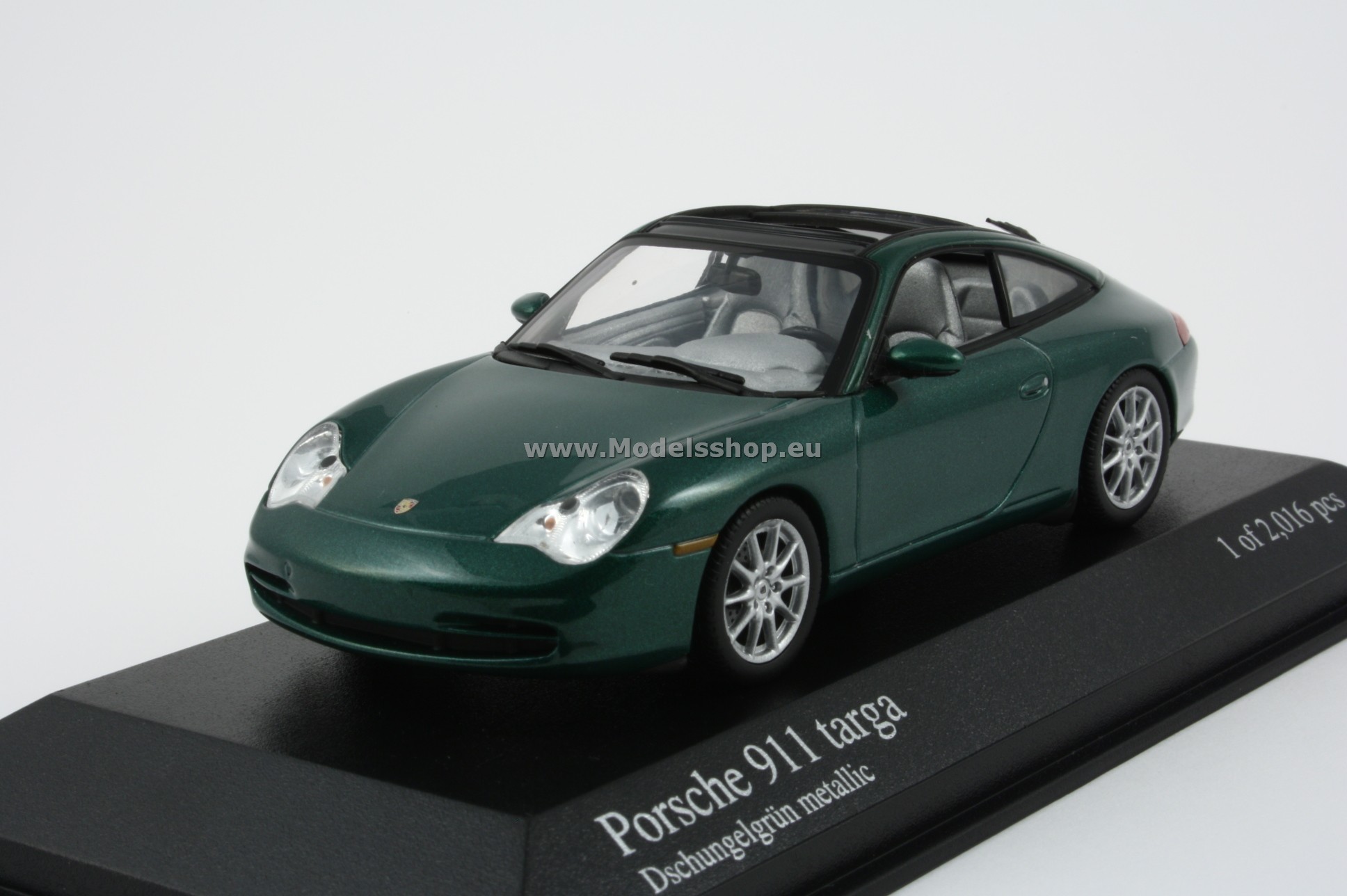 Minichamps 400061062 PORSCHE 911 TARGA - 2001 - GREEN METALLIC