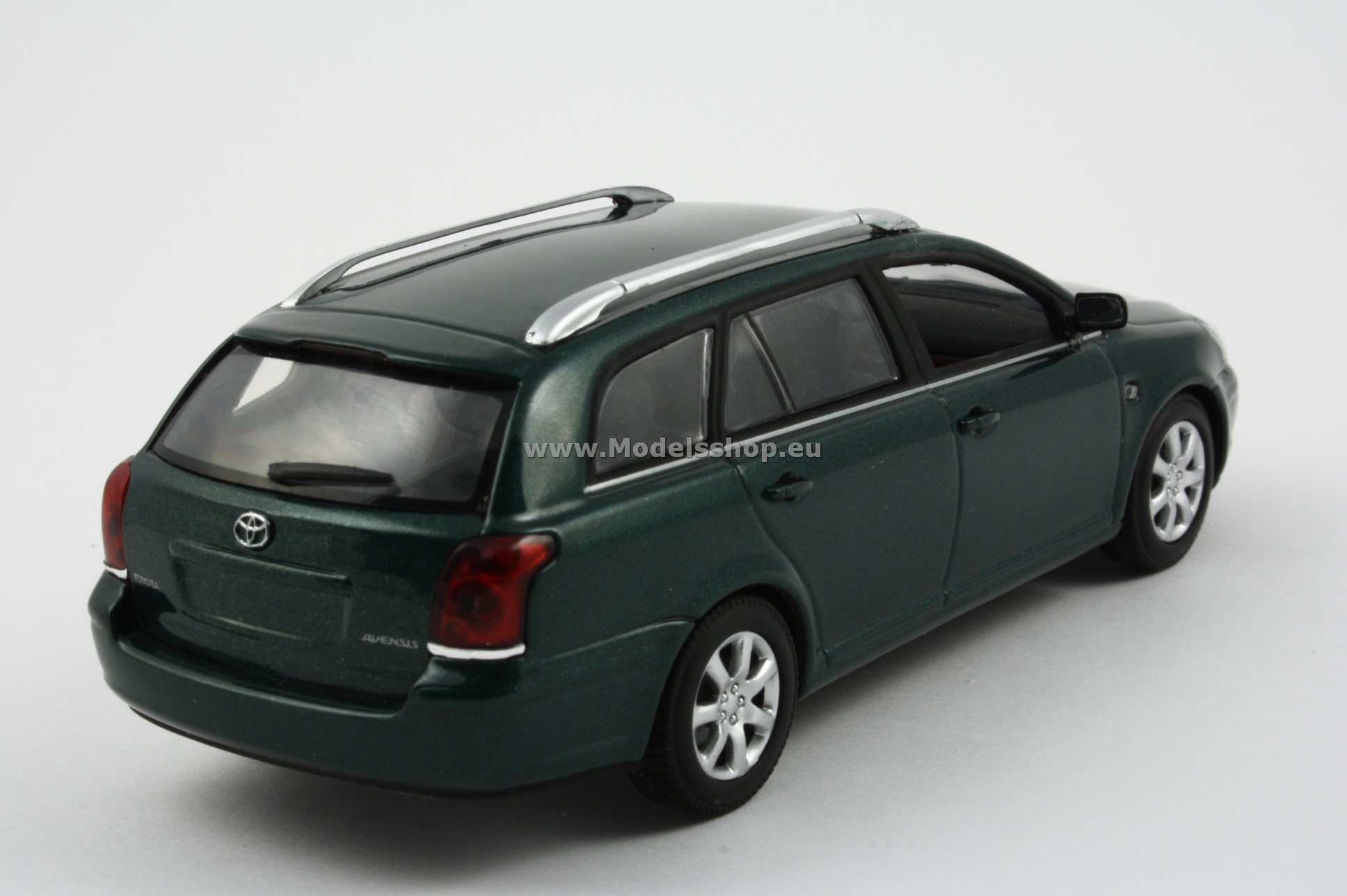 Amazon | ○1/43 MINICHAMPS Toyota Avensis 2002 ブルー