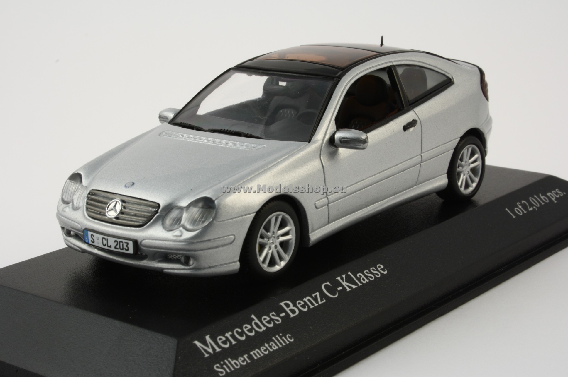 Minichamps 430030002 MERCEDES-BENZ C-CLASS SPORTS COUPE (CL203) - 2001 - SILVER