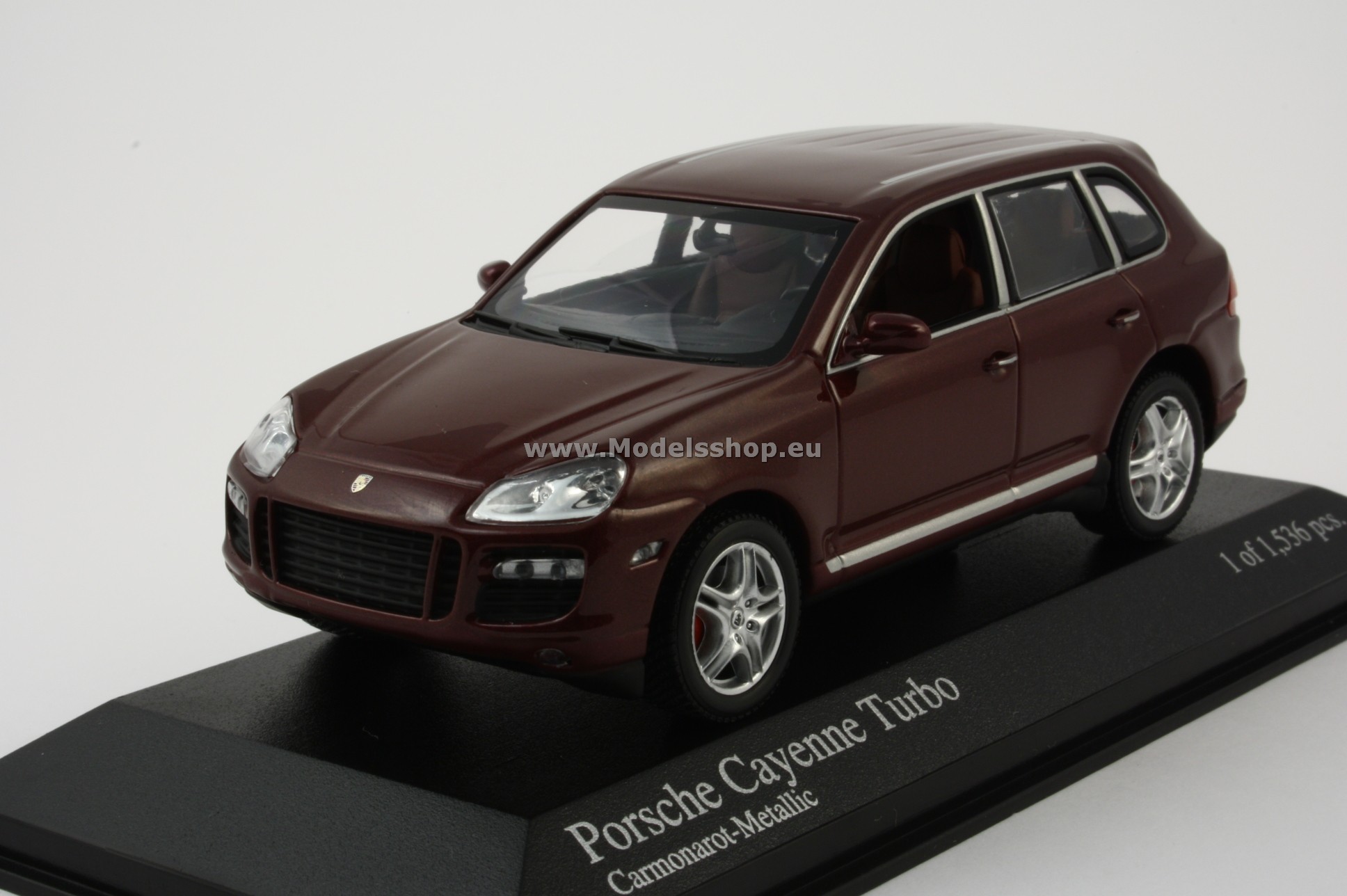 Minichamps 400066270 PORSCHE CAYENNE TURBO - 2007 - RED METALLIC
