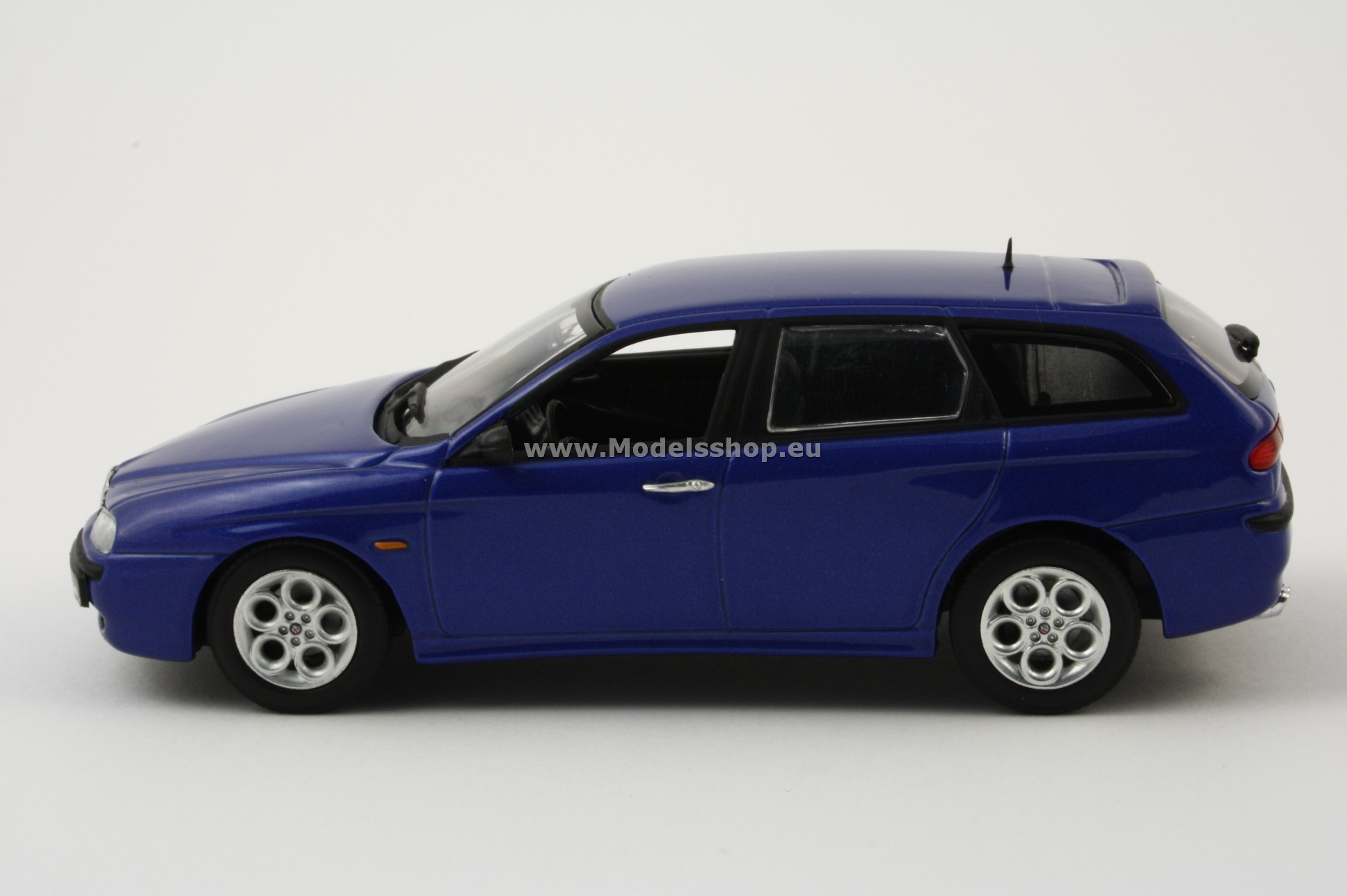 ALFA ROMEO 156 SPORTWAGON - 2001 - BLUE METALLIC