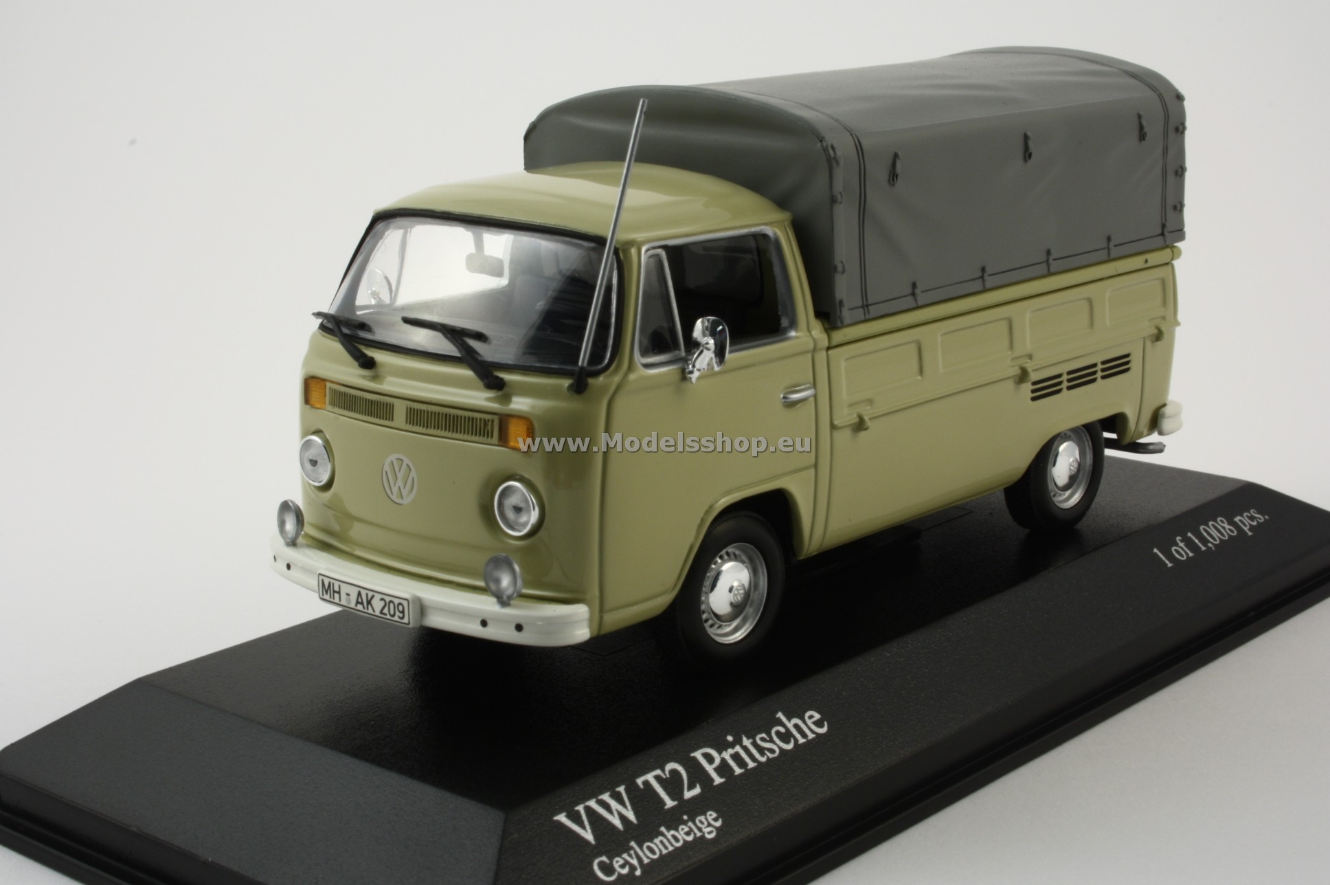 VOLKSWAGEN T2 - PRITSCHE - 1972 - BEIGE