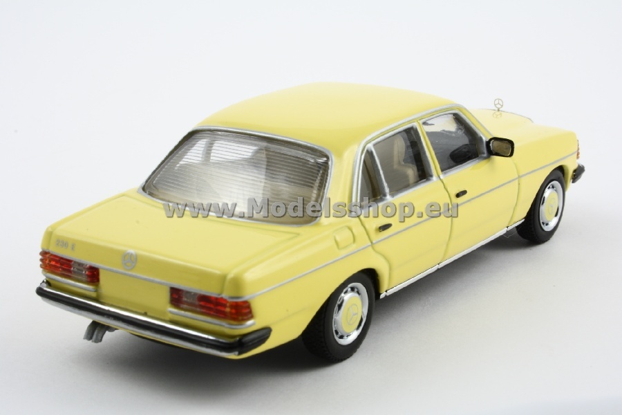 Mercedes-Benz 200 - 280 E W123 sedan /mellit yellow/ Mercedes-Benz 200 - 280 E W123 sedan /mellit yellow/