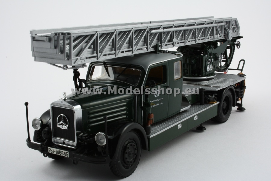 Minichamps 439035371 Mercedes-Benz LoD3750 DL26 ladder-truck 