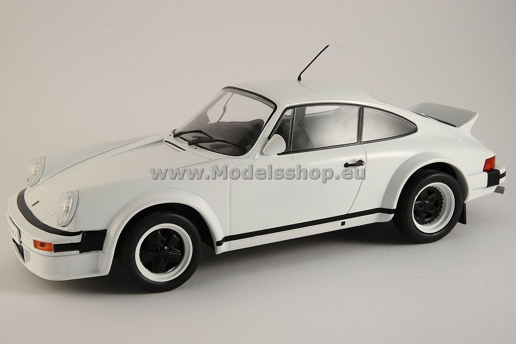 Porsche 911, 1982 /White/ plain Version