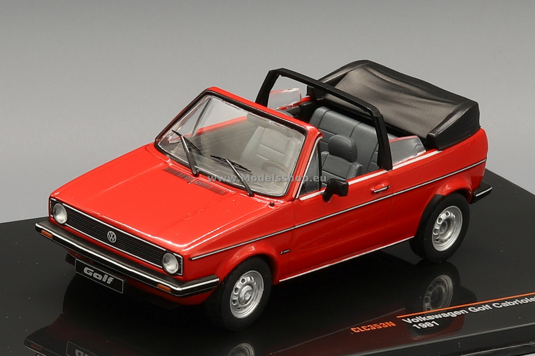 VW Golf I Convertible, 1981 /red/