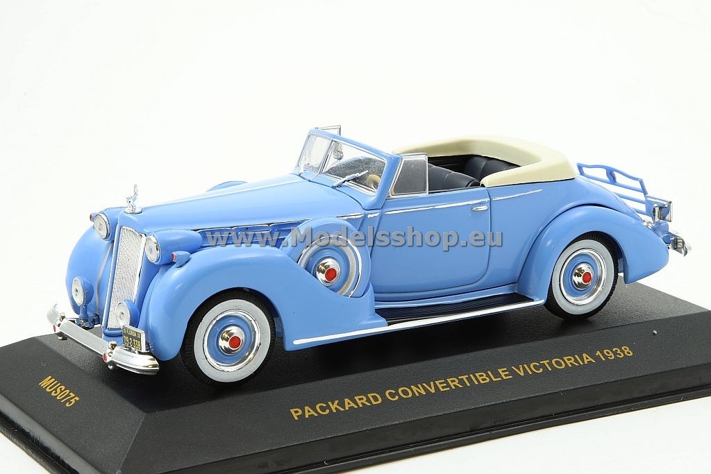 Packard Victoria Convertible, 1938 /light-blue/