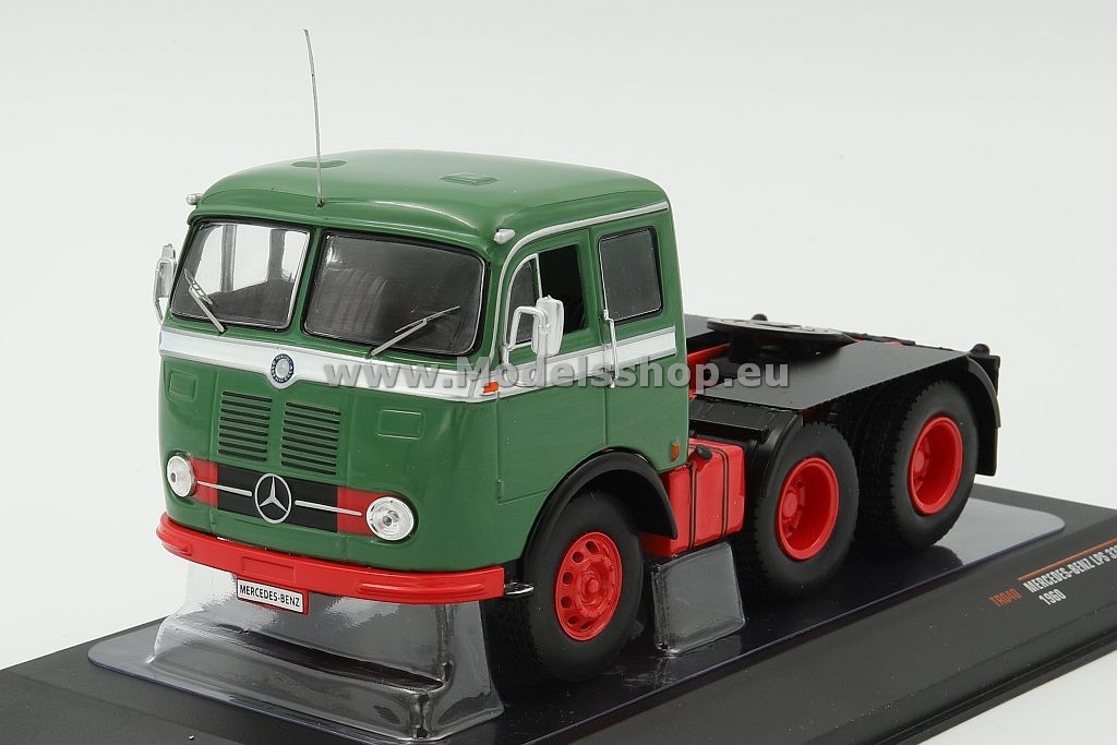Mercedes-Benz LPS 333 tractor truck, 1960 /green-red/