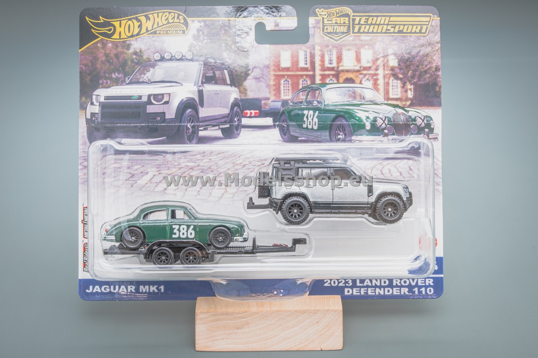 2023 Land Rover Defender 110 & Jaguar MK1 #74 Hot Wheels Team Transport
