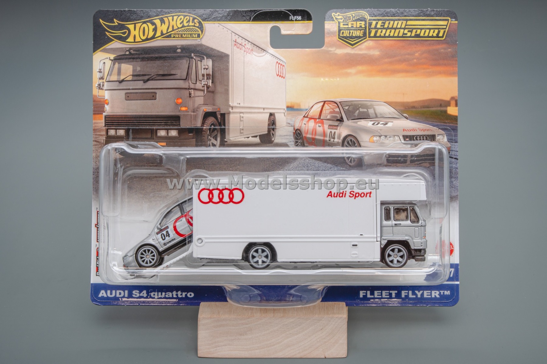 Fleet Flyer & Audi S4 Quattro #77 Hot Wheels Team Transport