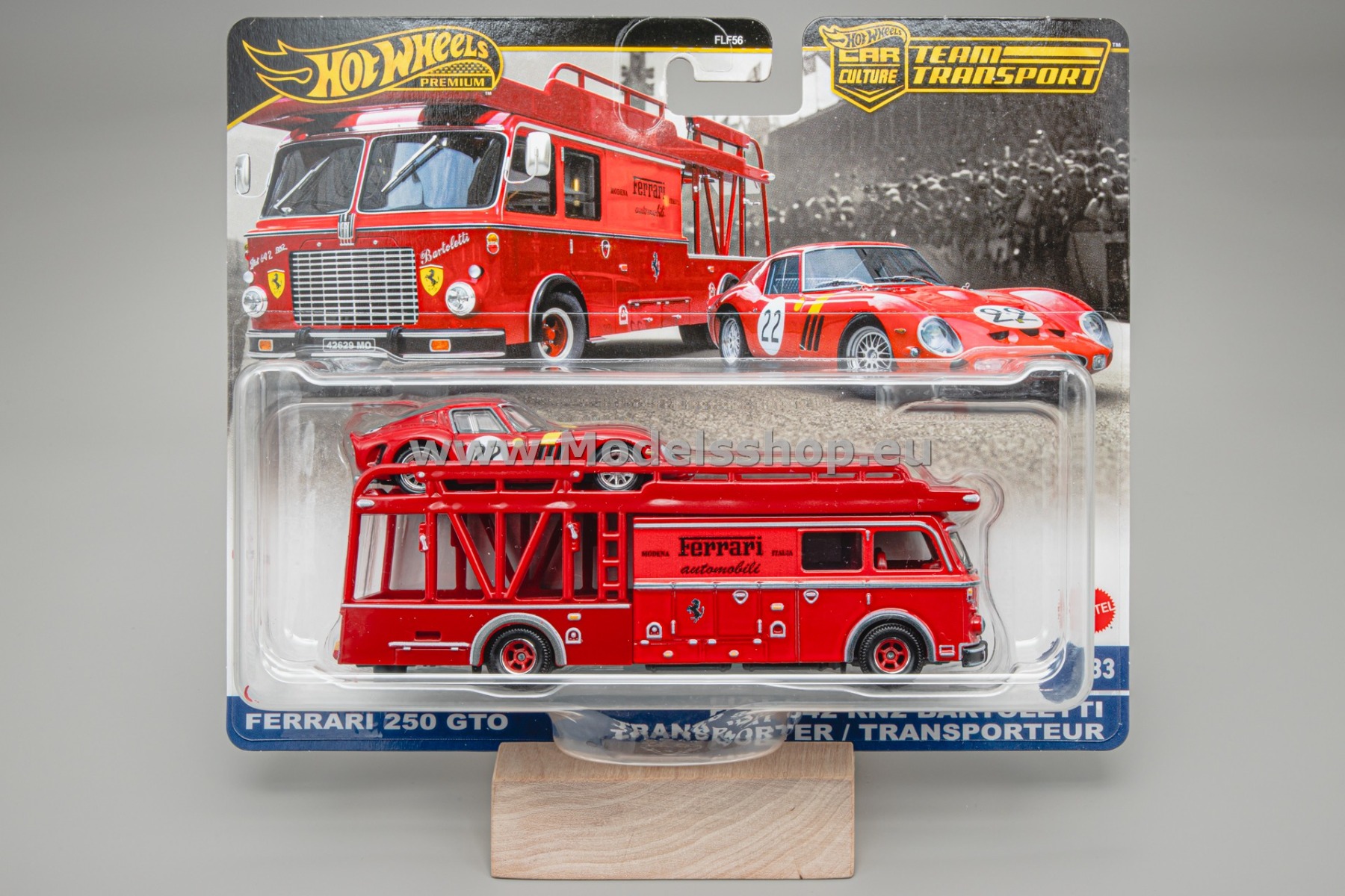 Fiat 642 RN2 Bartoletti Transporter & Ferrari 250 GTO #83 Hot Wheels Team Transport