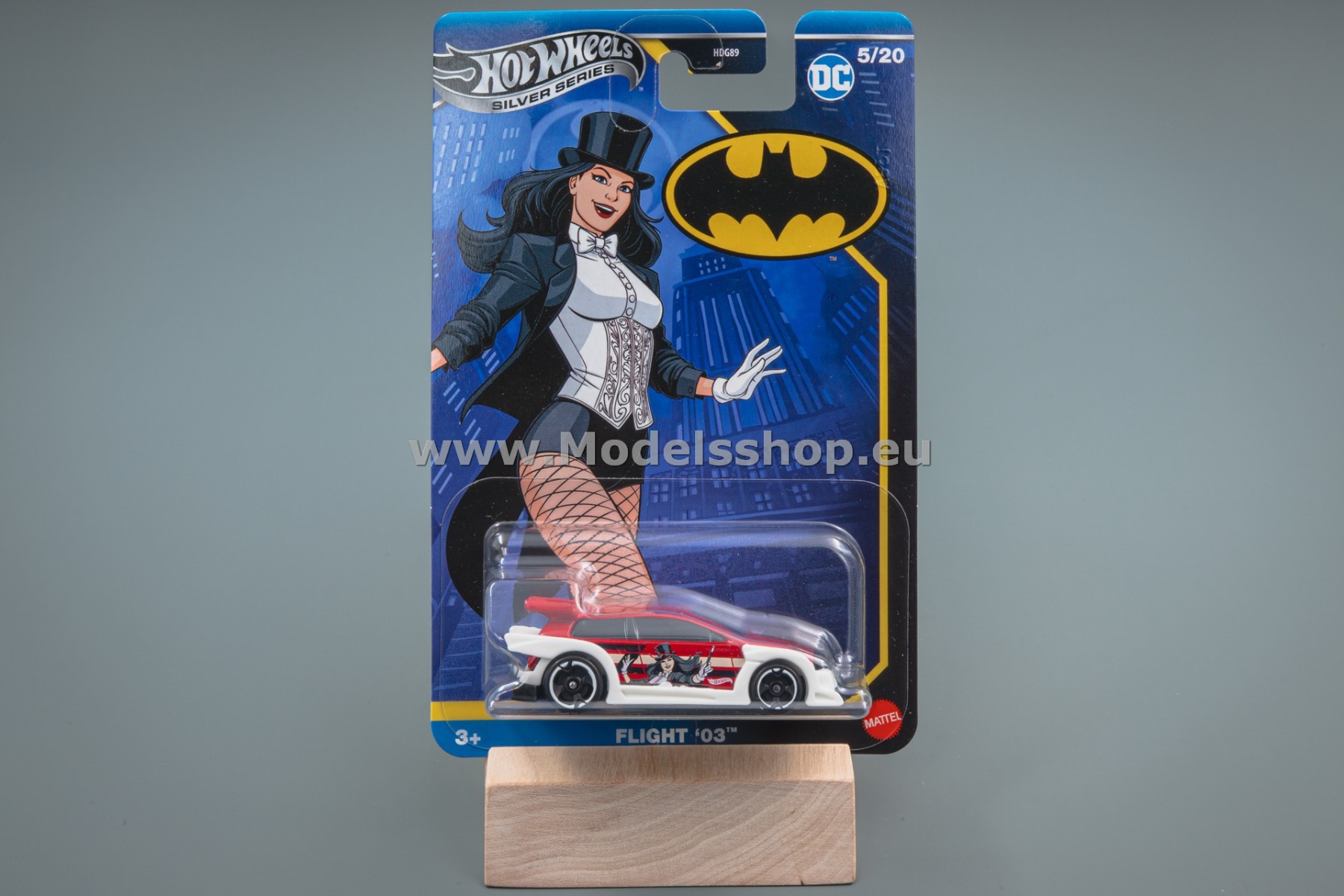 Flight '03 Batman Hot Wheels
