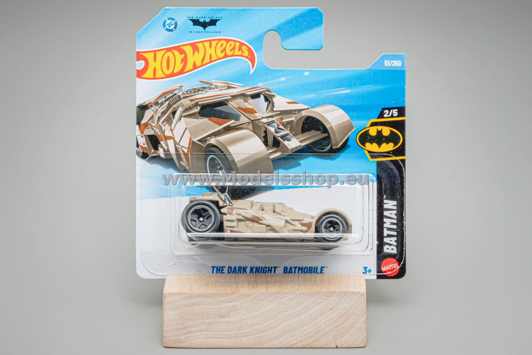 The Dark Knight Batmobile Hot Wheels 