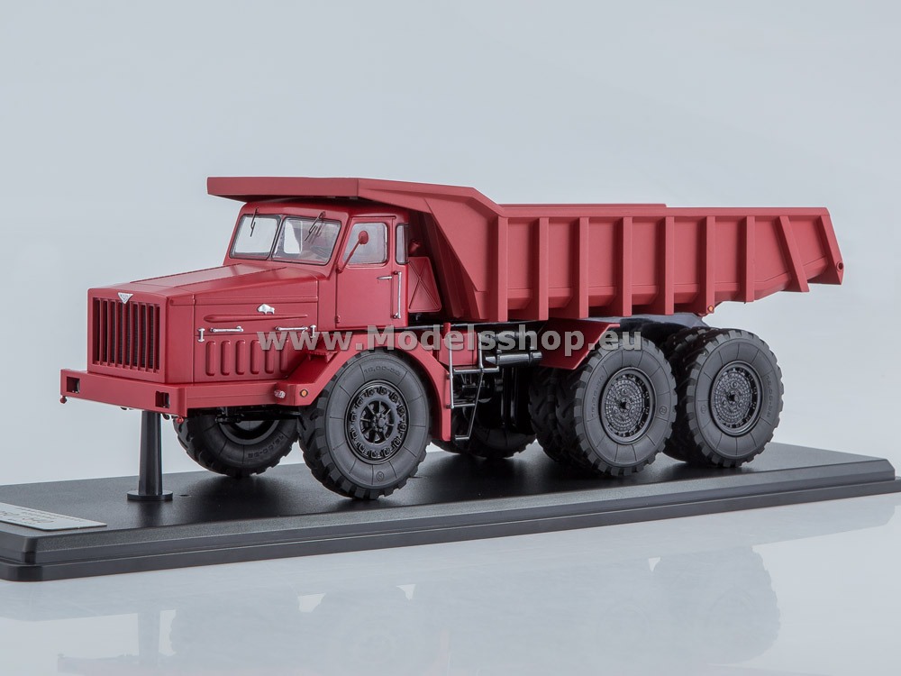 Soviet quarry dump truck MAZ-530 (40 tons), limited 540 pcs