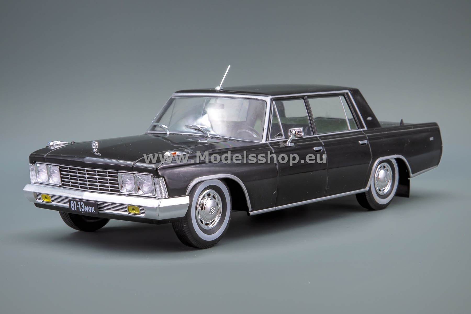 ZIL 117 Soviet limousine, 1971 /black/