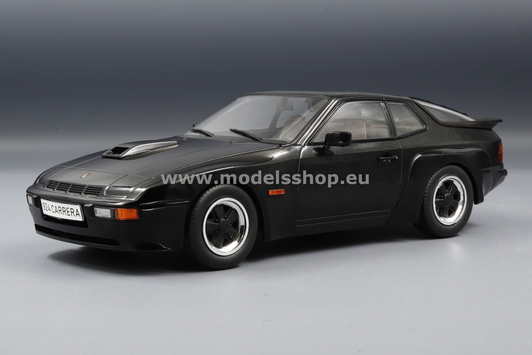 MCG 18198 Porsche 924 Carrera GT, 1981 /black/